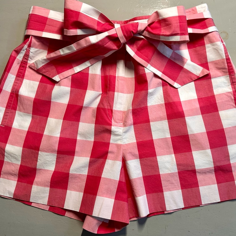 Draper James | Parton Red & White Check | Sadie Shorts | Size 8